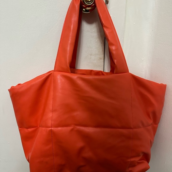 Free People Cloud Commuter Tote Bag in Rust - Sold Out! - Picture 5 of 6